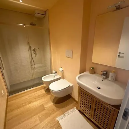 Hébergement de vacances Vener Vista Mare - Il Tuo Rifugio Con Giardino, Posto Auto E Inclusa