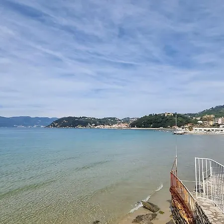 Vener Vista Mare - Il Tuo Rifugio Con Giardino, Posto Auto E Inclusa Hébergement de vacances