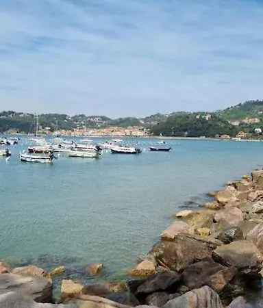 Dom wakacyjny Vener Vista Mare - Il Tuo Rifugio Con Giardino, Posto Auto E Inclusa Lerici